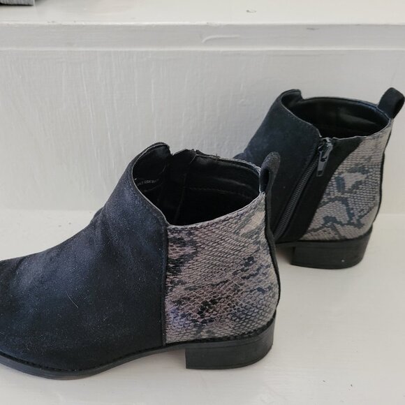 Ellen Tracy Faux Suede and Snakeskin Boots Sz 7.5 - Picture 1 of 9